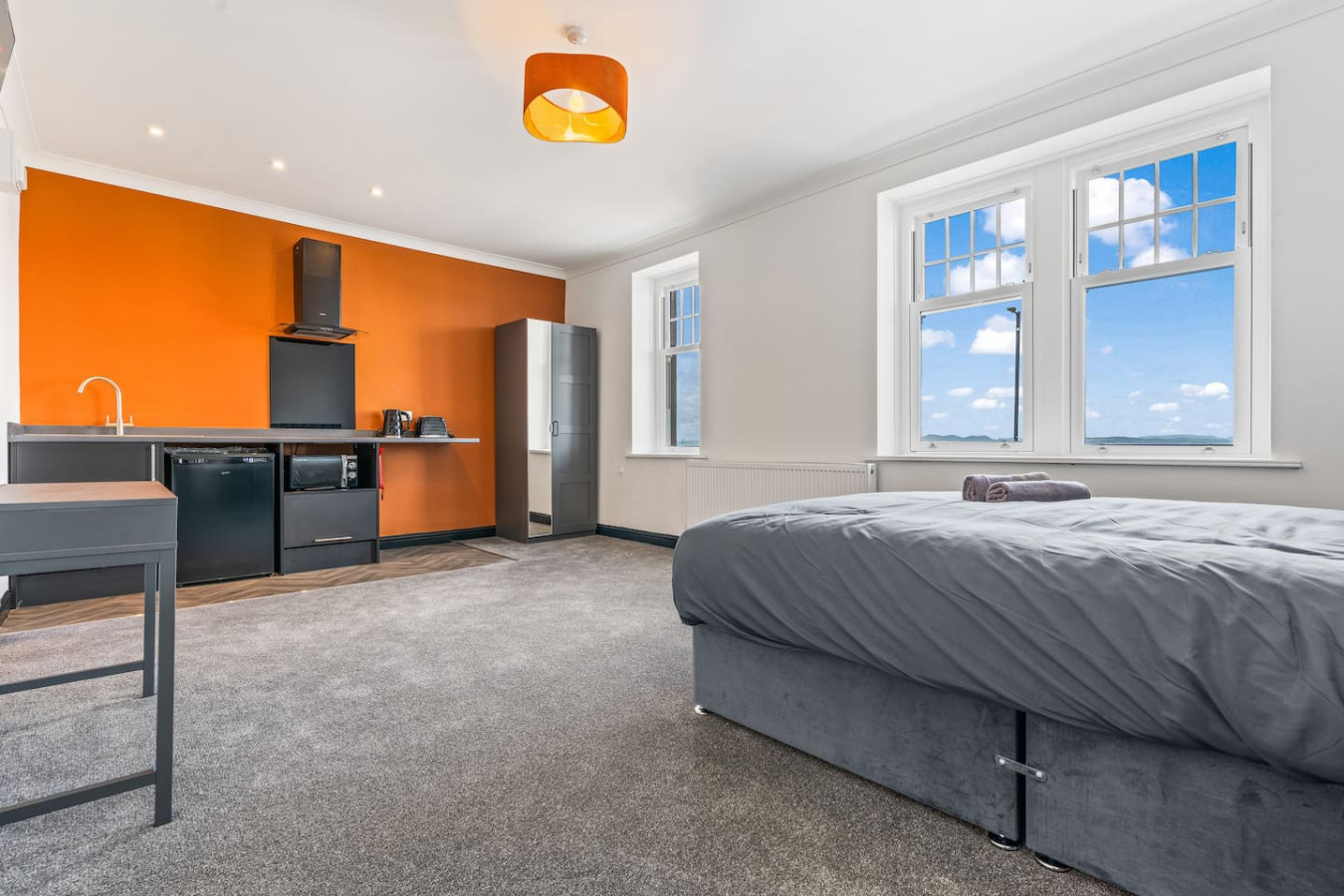 Eden View Jungle Room