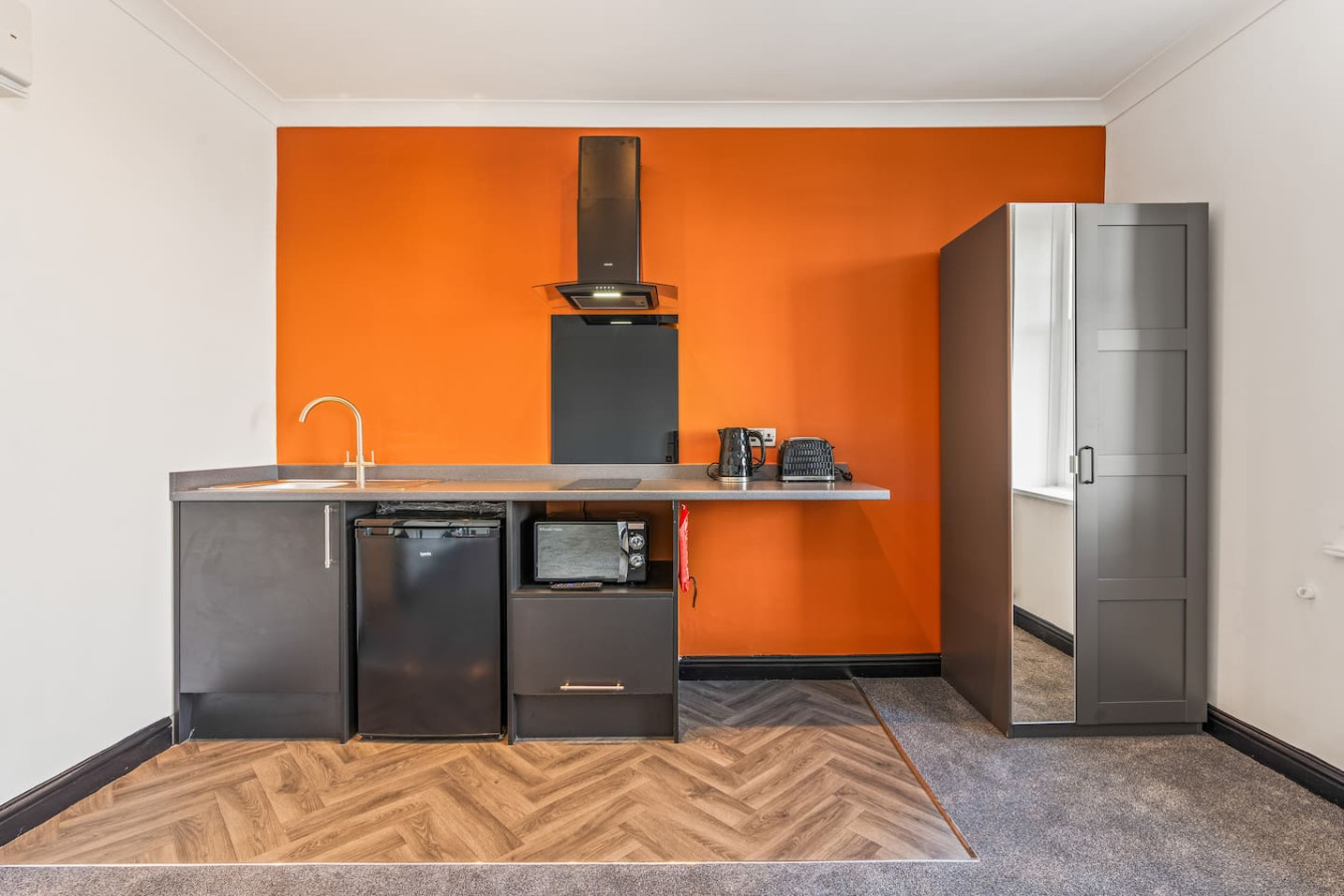 Eden View Jungle Room - Photo 3