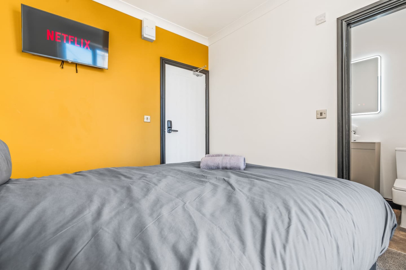 Eden View Hemlock Room - Photo 2