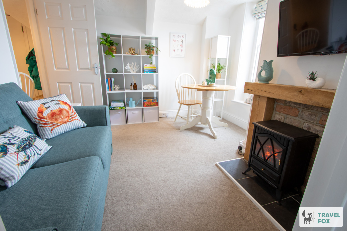 The Bird's Nest - Private Parking!