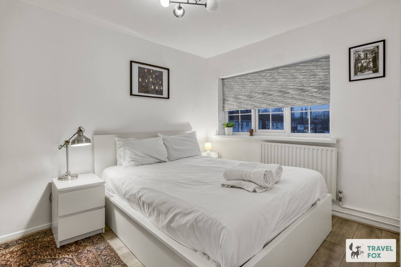 Borehamwood Stay with Free Parking! - Photo 4