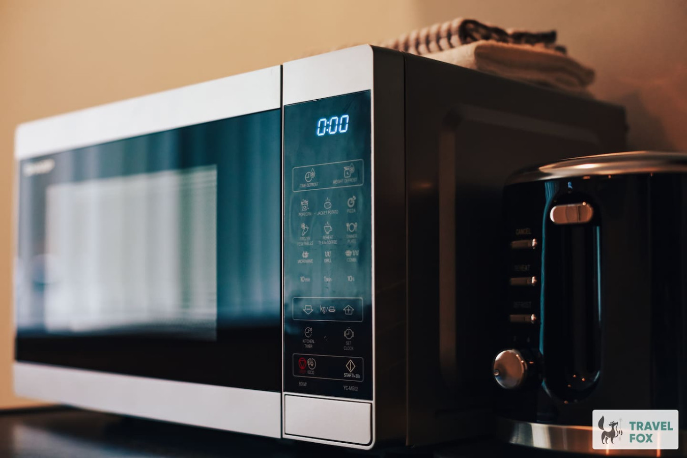 Flora's Flat 1 - Photo 2