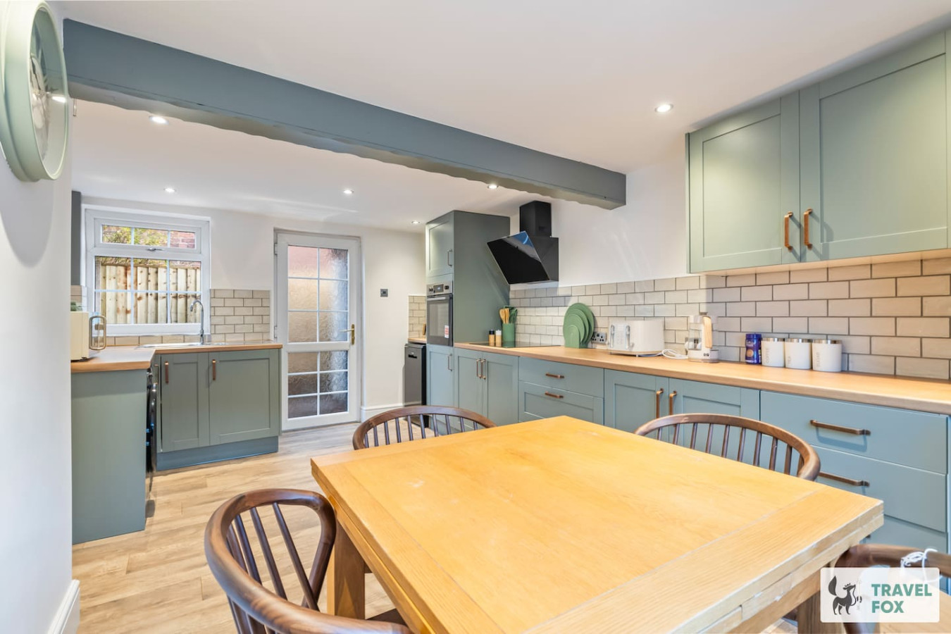 Cheadle Cottage - Hot Tub and Pool Table! - Photo 3