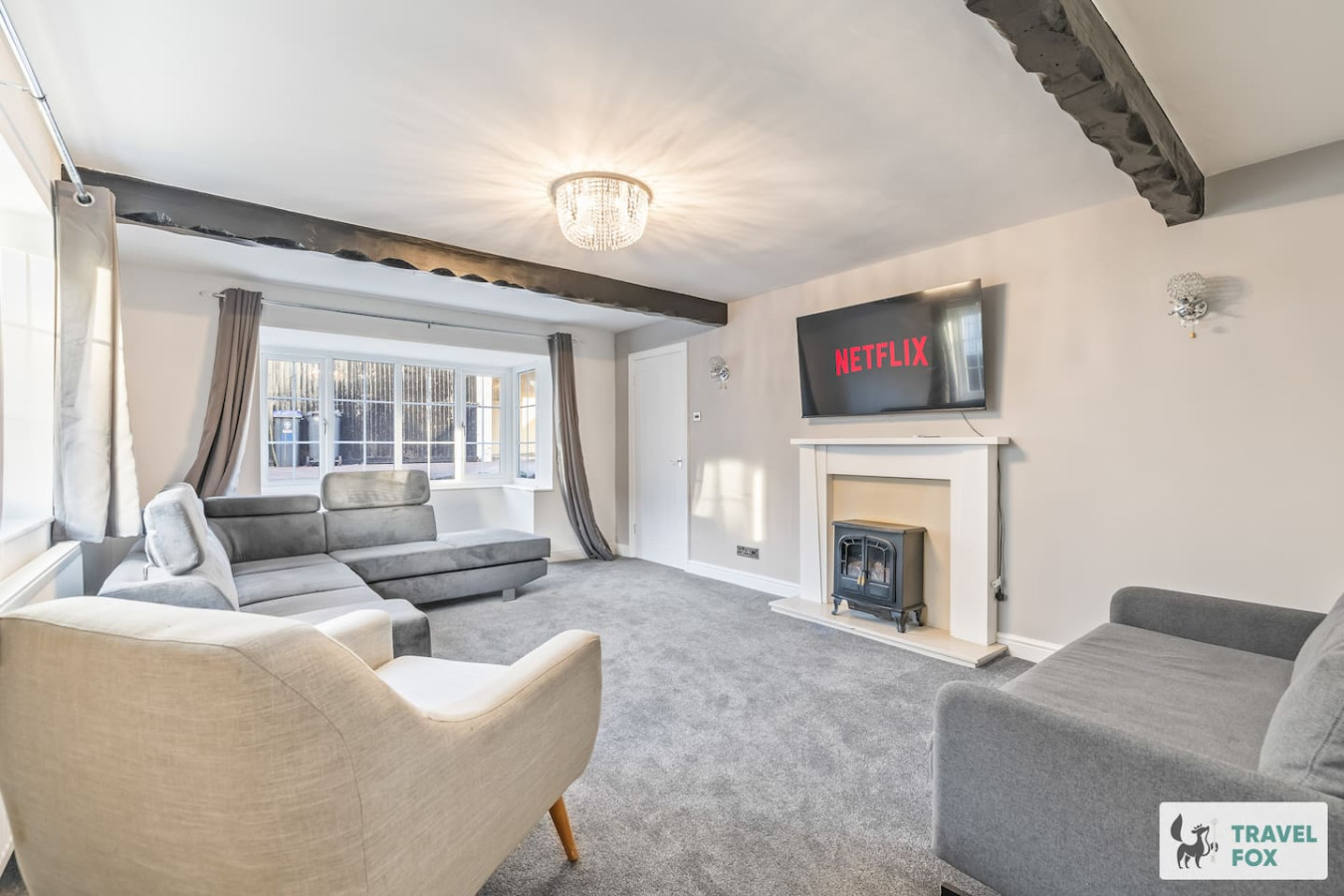 Cheadle Cottage - Hot Tub and Pool Table!