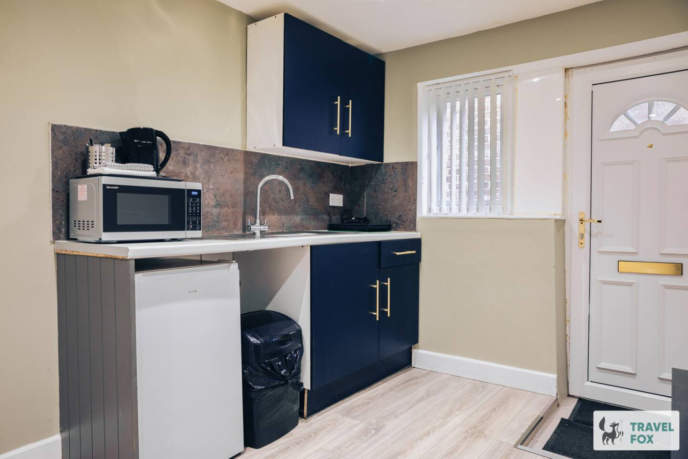 Flora's Flat 2 - Photo 4