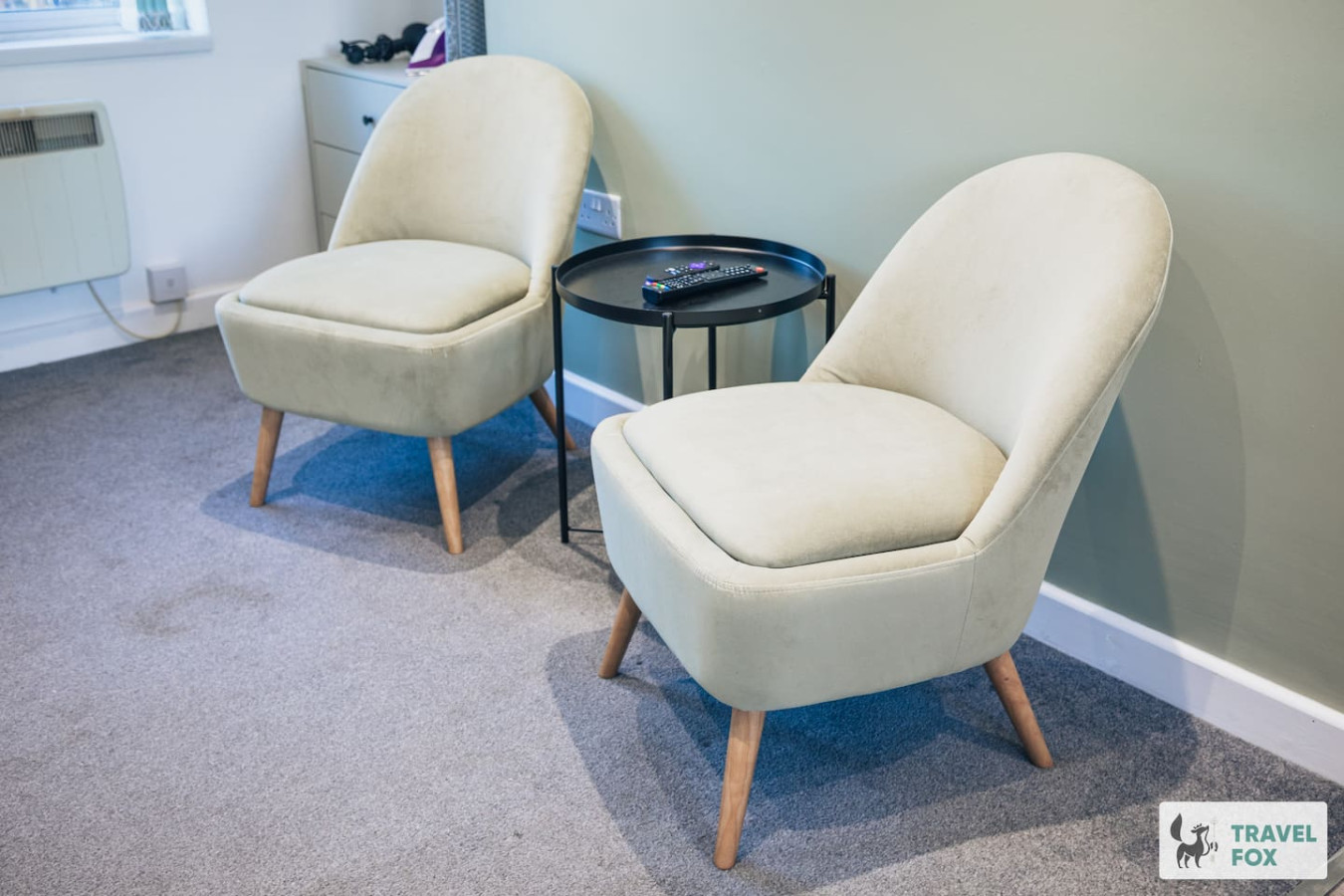 Flora's Flat 4 - Photo 2