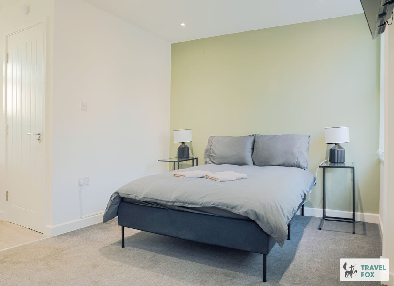 Flora's Flat 4 - Photo 3