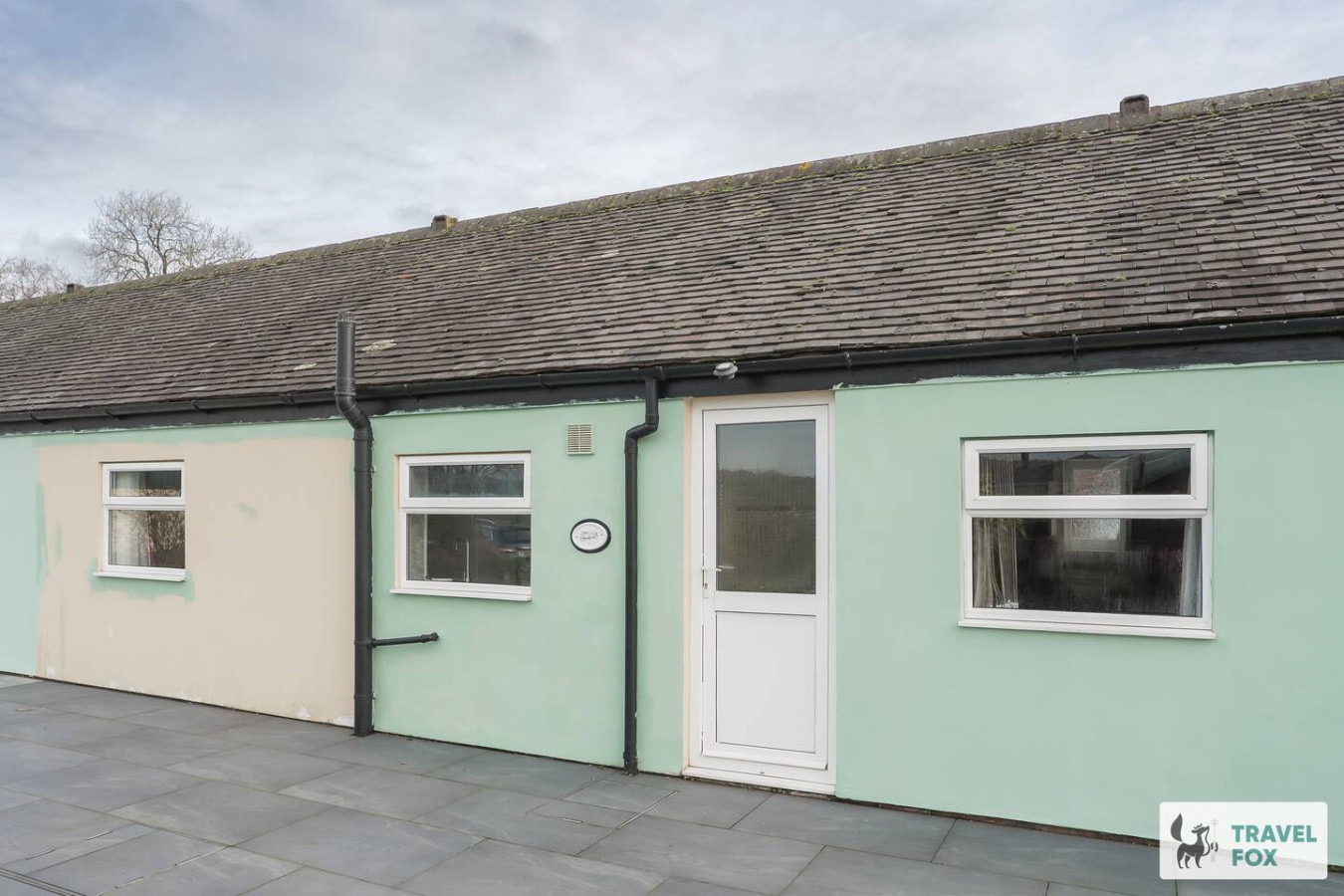 The Hereford - with pool table, play barn & more! - Photo 3