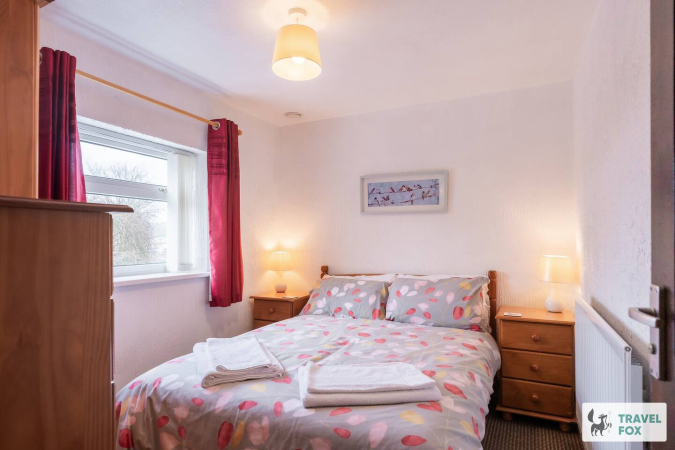 The Hereford - with pool table, play barn & more!