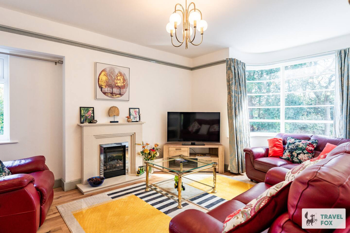 Springfield House - Photo 3