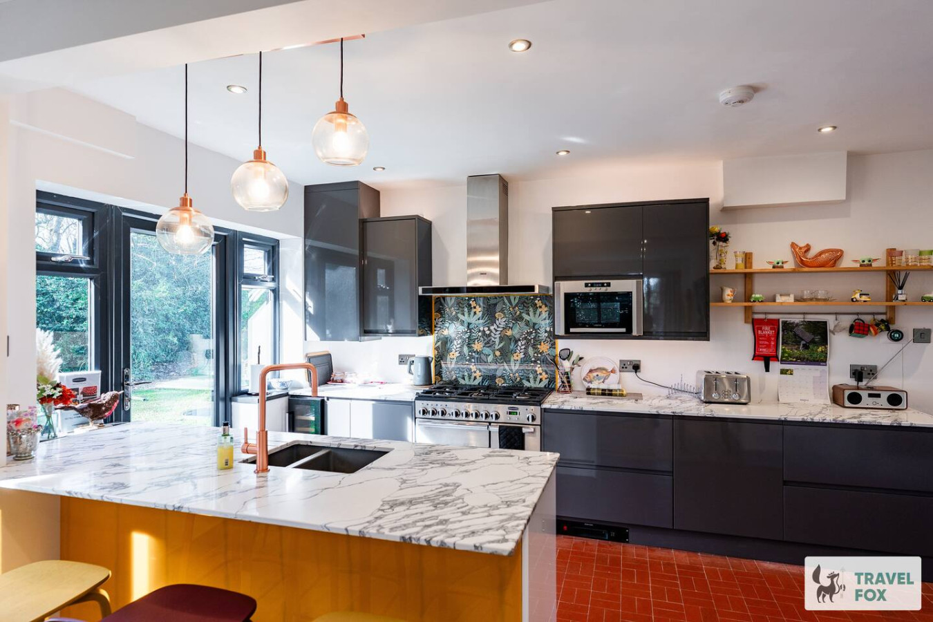 Springfield House - Photo 4