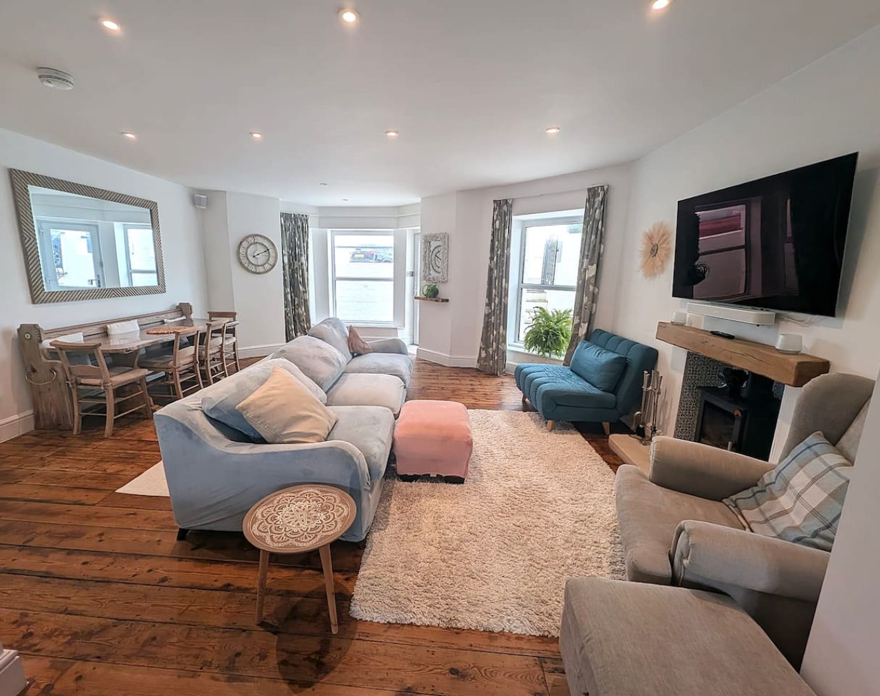 Beachfront escape with garden by Exmouth’s sands - Main Photo