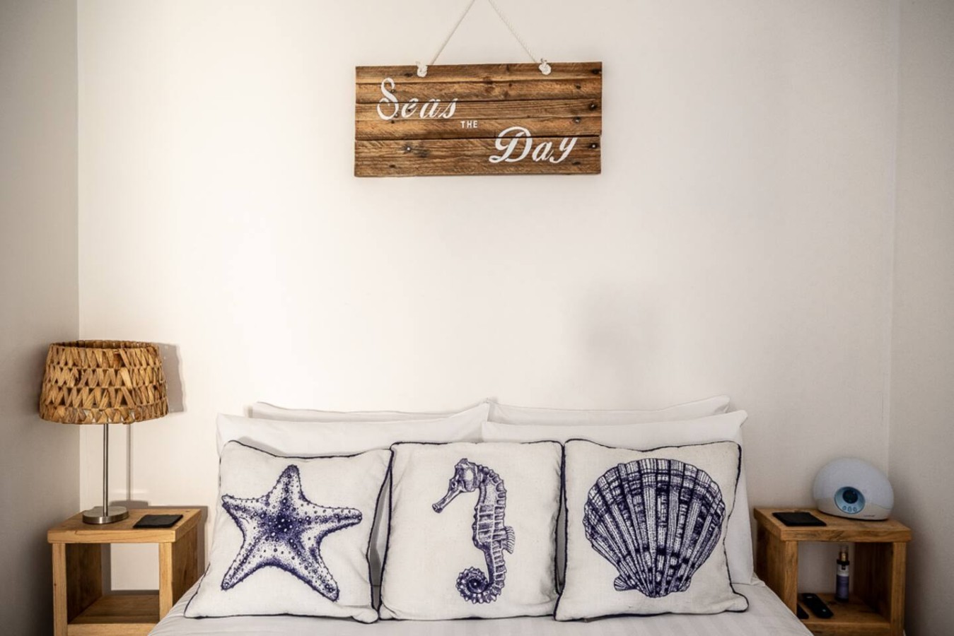 Beachfront escape with garden by Exmouth’s sands - Photo 2