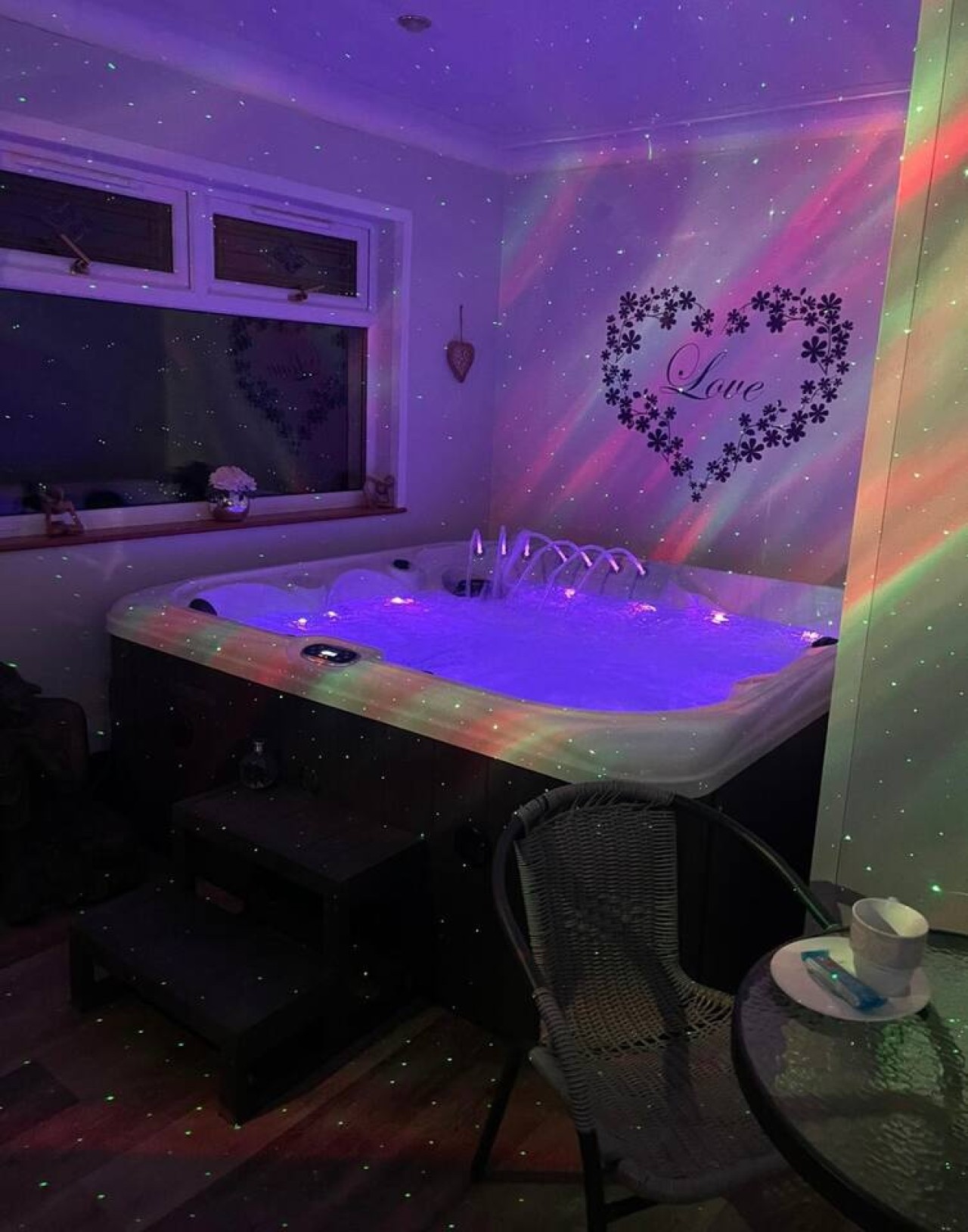 Celebrating or Relaxing sleeps 20 with spa & more! - Photo 2