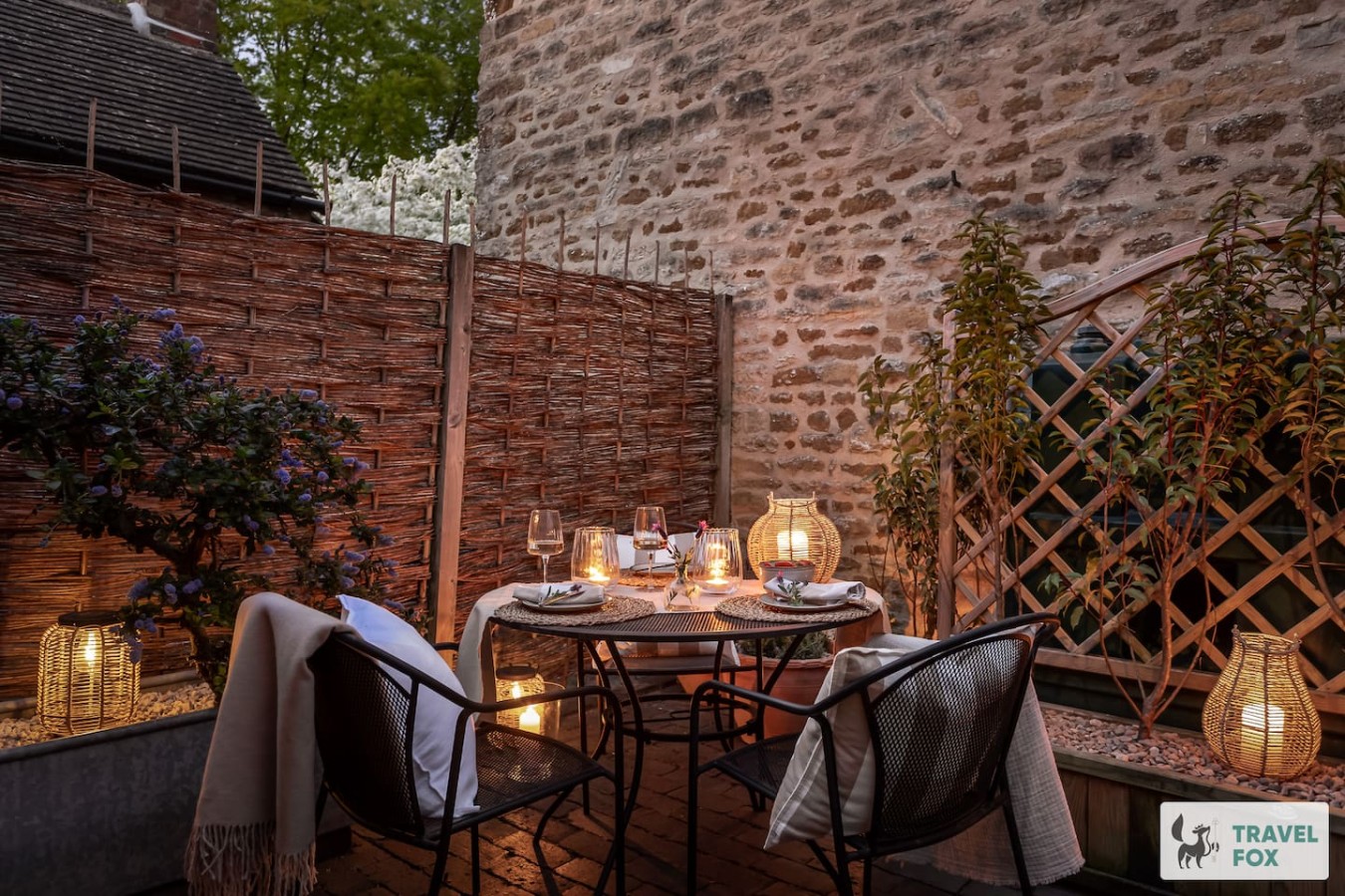 Charlotte's Cottage, a Charming Cotswolds Getaway - Photo 2
