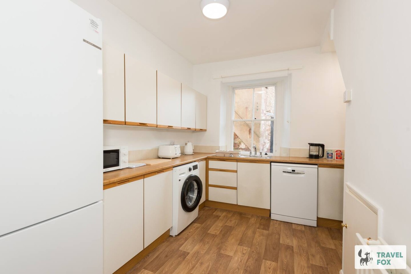 Appleby House - free street parking nearby! - Photo 4