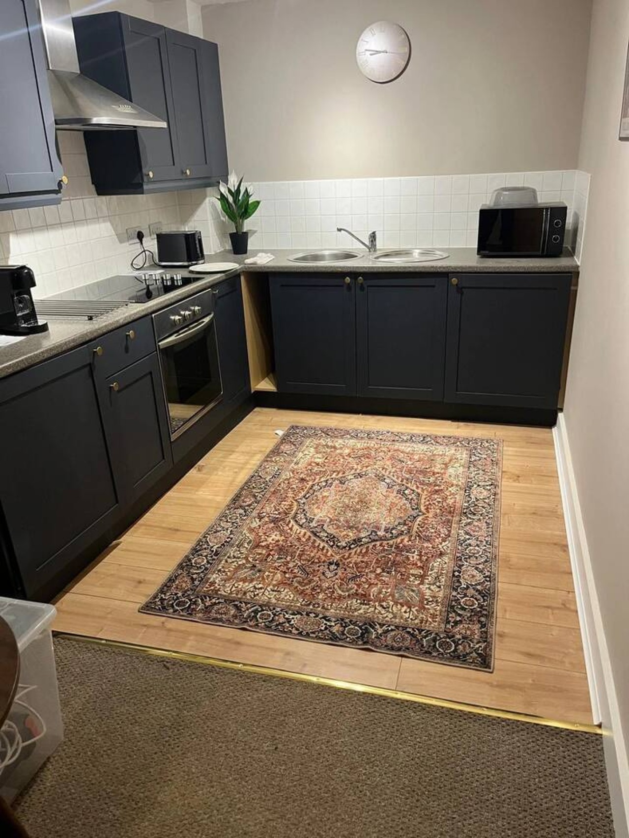 Stylish 1-Bed Flat in Stockton Heath with Parking - Photo 3