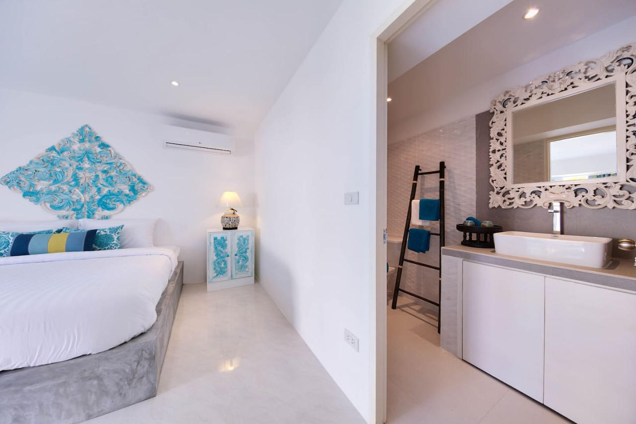 Seaview Villa Beach Connection