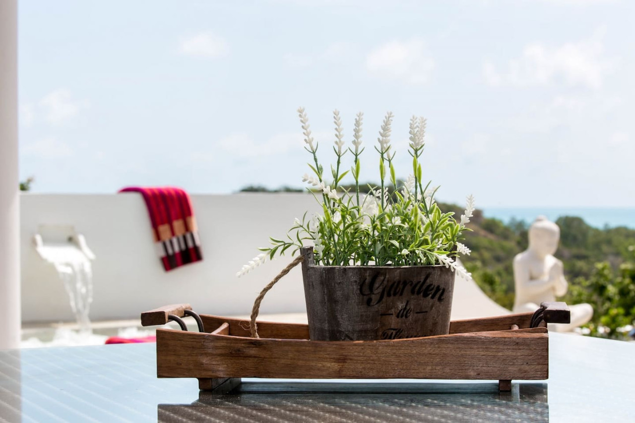 Seaview Villa Beach Connection