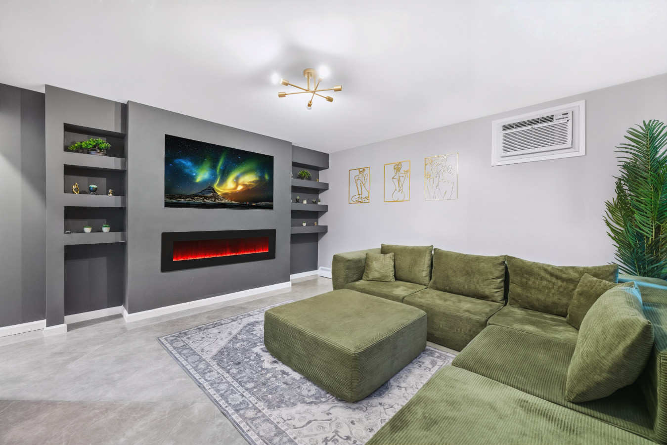 Spacious Outdoor Oasis With Fire Pit And Cold Plunge - Modern Retreat - Bayonne, NJ