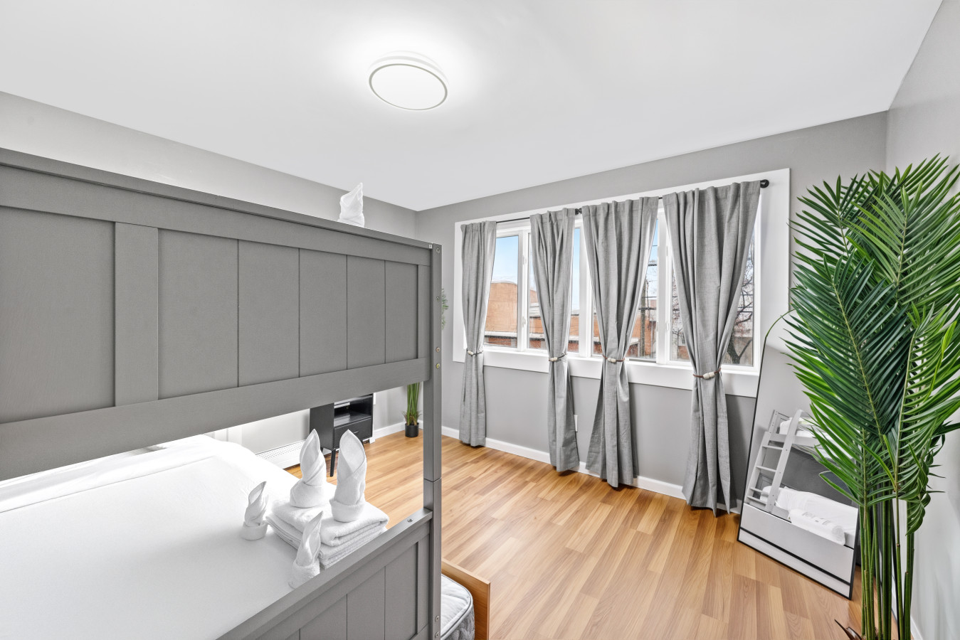 25min to NYC| Sleeps 12| Free Parking| Cold Plunge 3