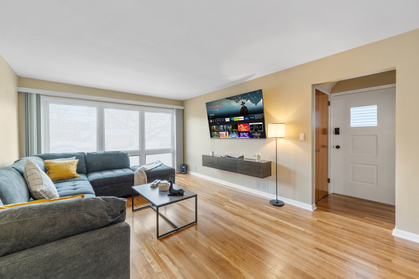 Near Nyc Duplex | Ps5 + Gym | Sleeps 11 - Jersey City, NJ