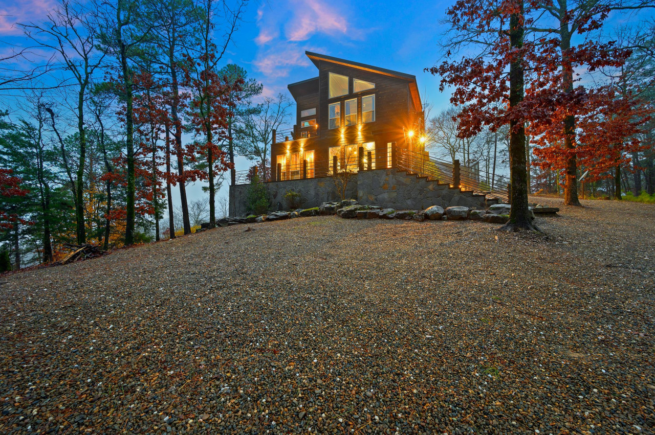 Above the Clouds photo 2 – Broken Bow, OK