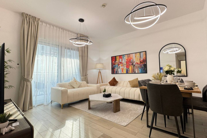 Spacious 2BR with Pool & Balcony | Yas Island