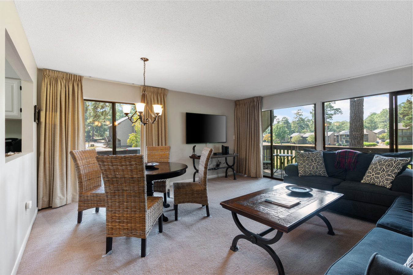Golf Course Views And Fully Equipped Kitchen - Charming Getaway - Pinehurst, NC