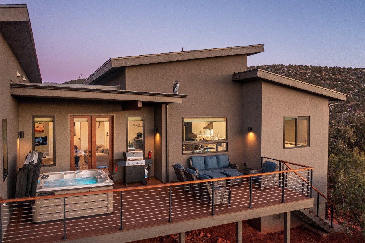 Hot Tub, Epic Sunsets, Walk to Trails! 2023 build! — Sedona, AZ — vacation rental