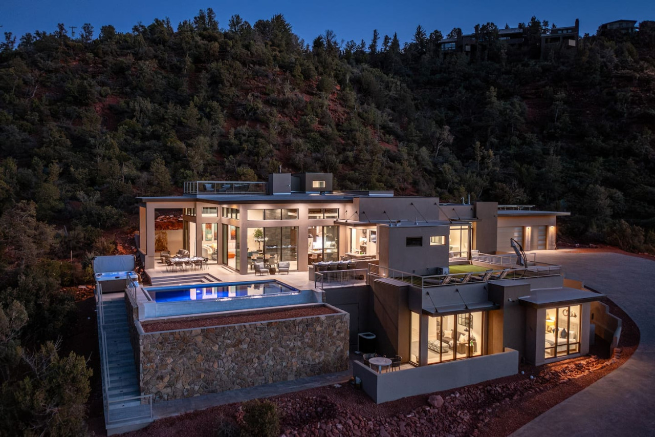 Luxe 4BR Entertainment Hub w/ Infinity Pool & Spa — Sedona, AZ — vacation rental