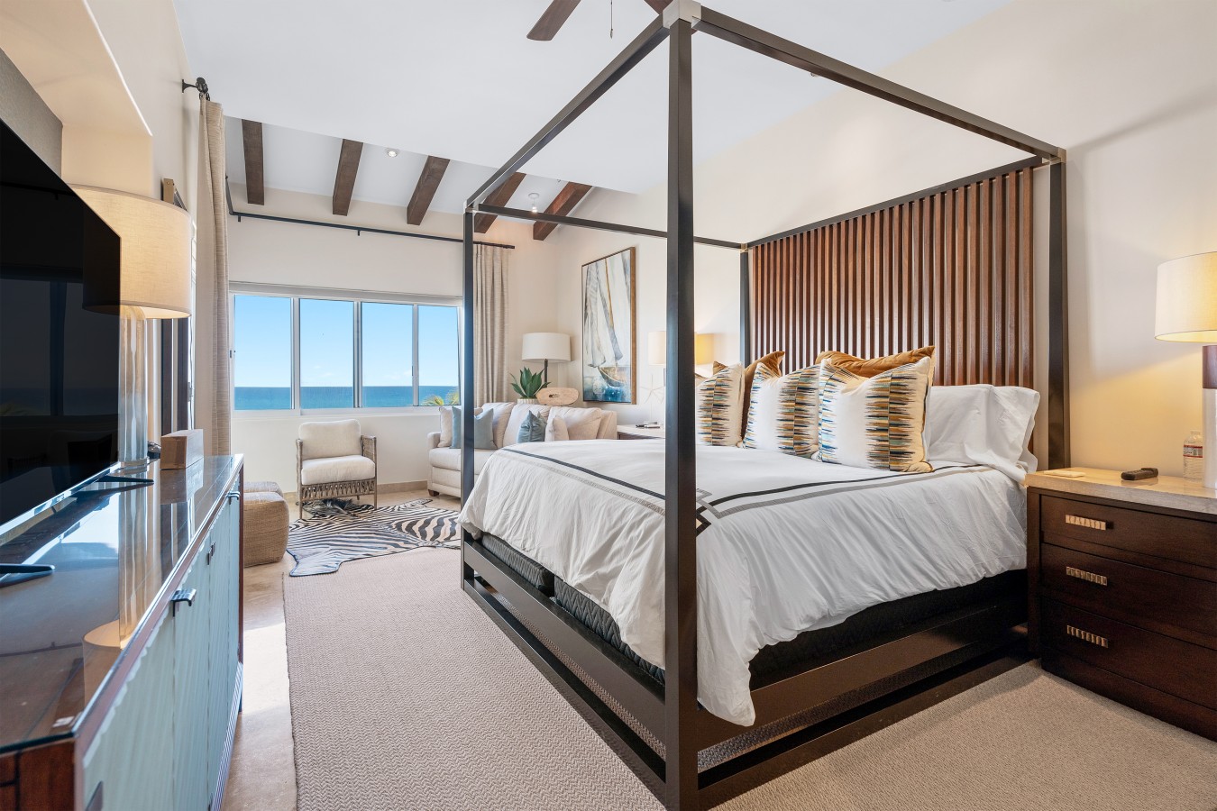 Tortuga_Bay_2503-1090386.jpg