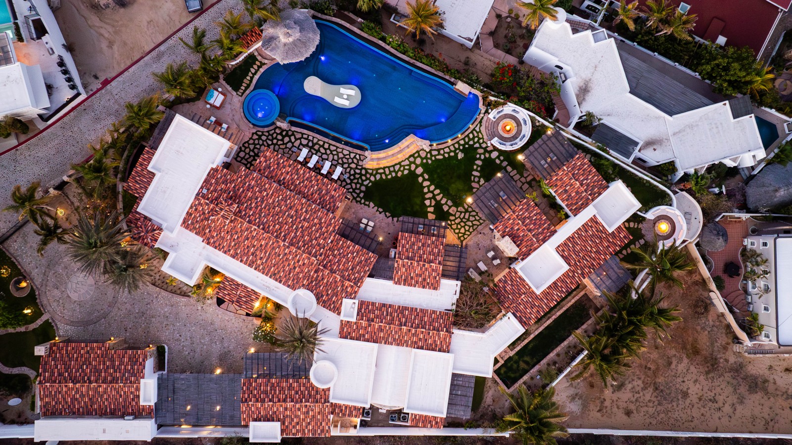 Pedregal Casa de Karma 8BR Luxury Villa with Full-Service Staff