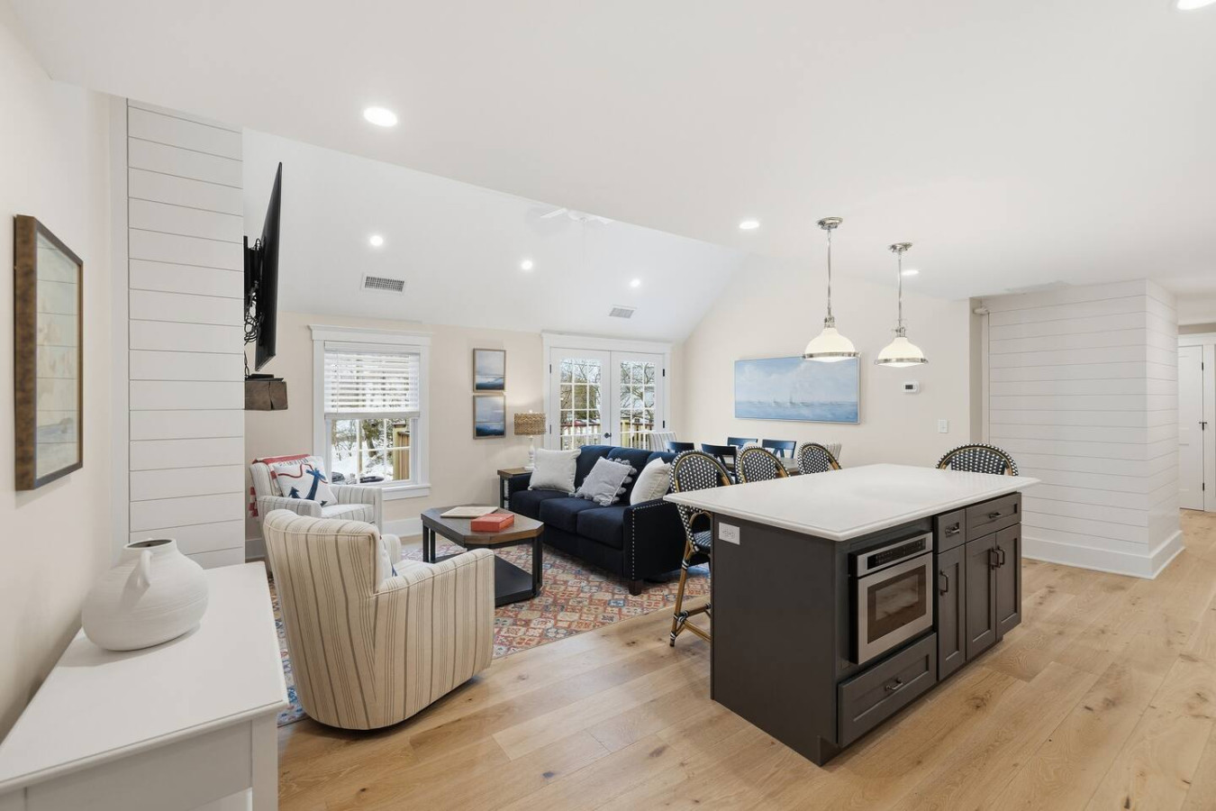 LUX on Main | Downtown | Parking | Sleeps 8, #204