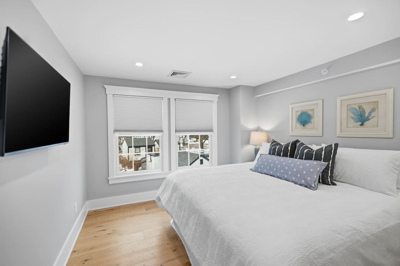 LUX on Main | Downtown | Parking | Sleeps 8, #204