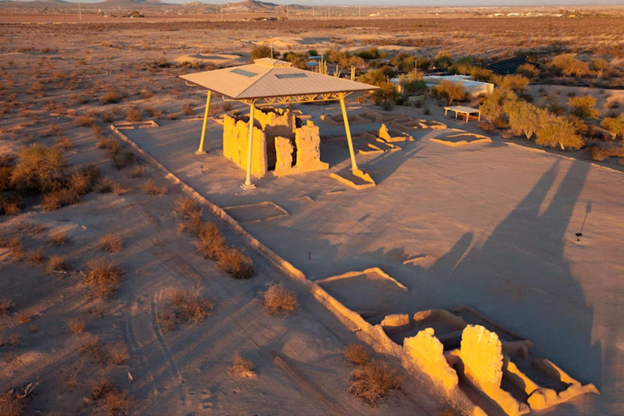 CASA GRANDE NATIONAL MONUMENT 
PREHISTORIC RUNIS