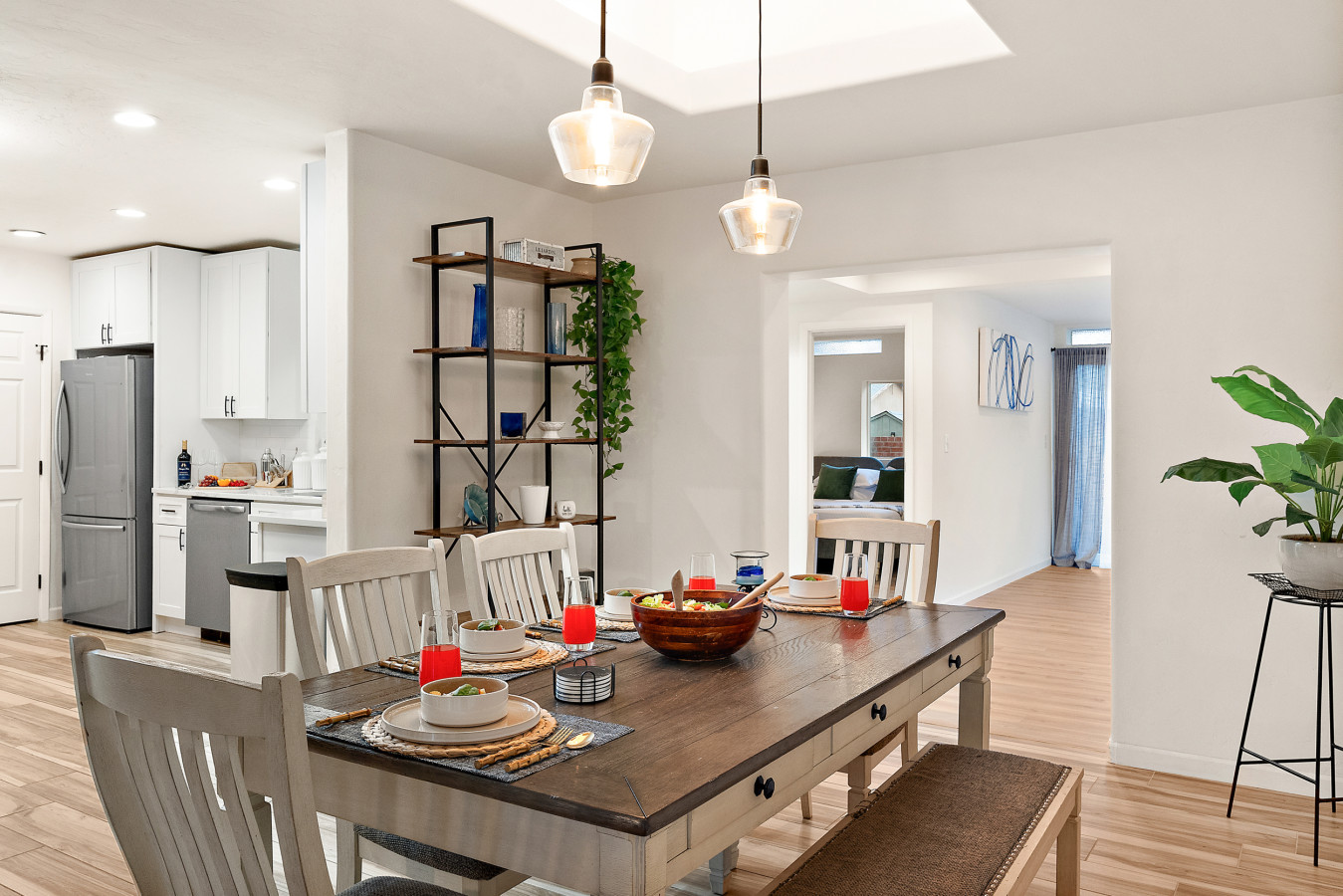 5247 e 6th st-14.jpg