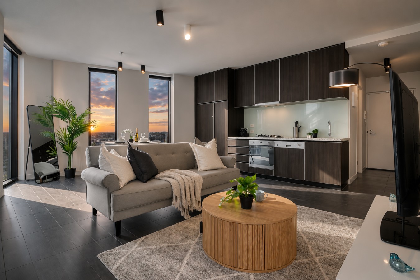 Deluxe two-bedroom on level 14