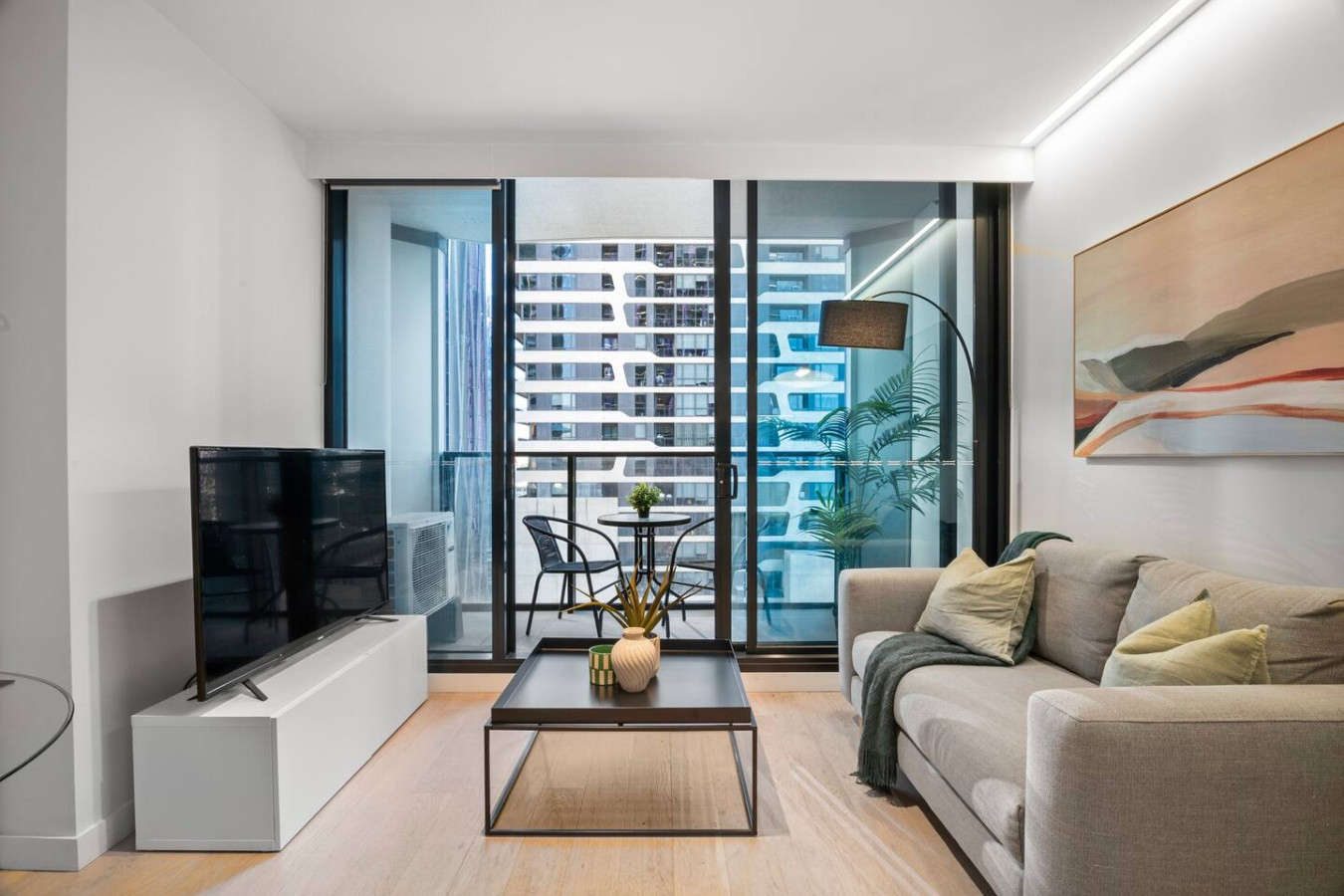 One-bedroom on level 16