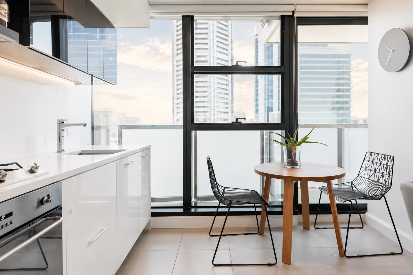 Lvl 24 Stay Above the Sheraton, Melbourne CBD