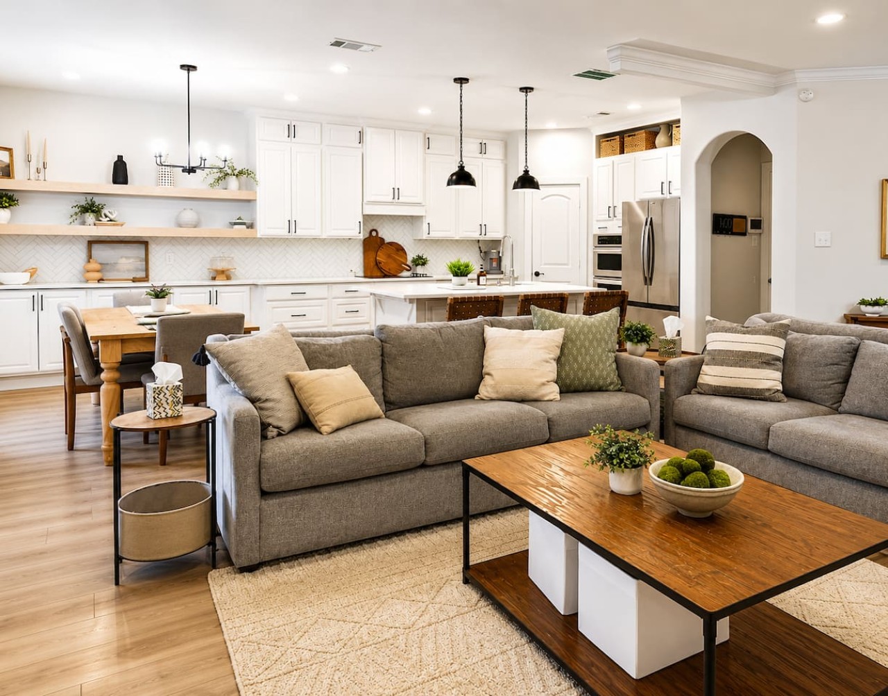 DFW Retreat w/ Pool | 5 Min to Airport | Sleeps 6