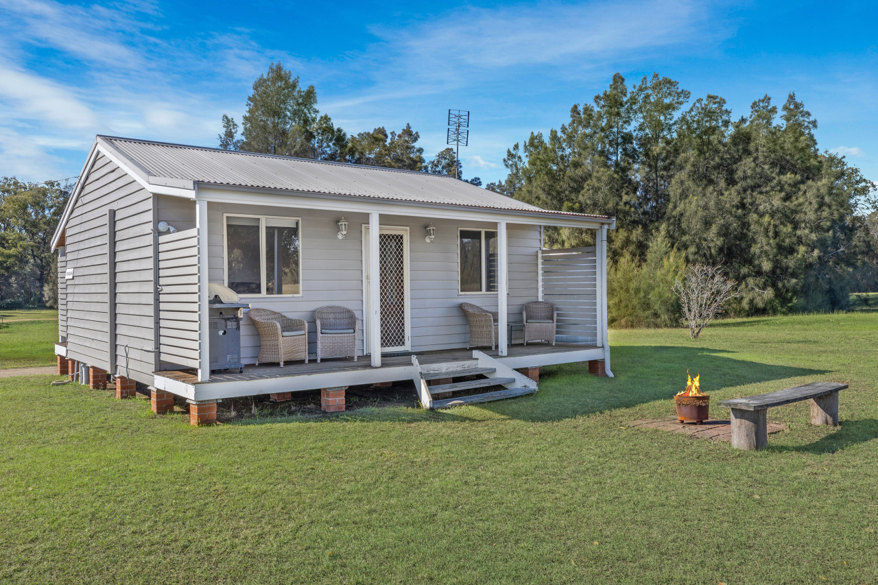 Madigan Cottages | The Kookaburra Cottage