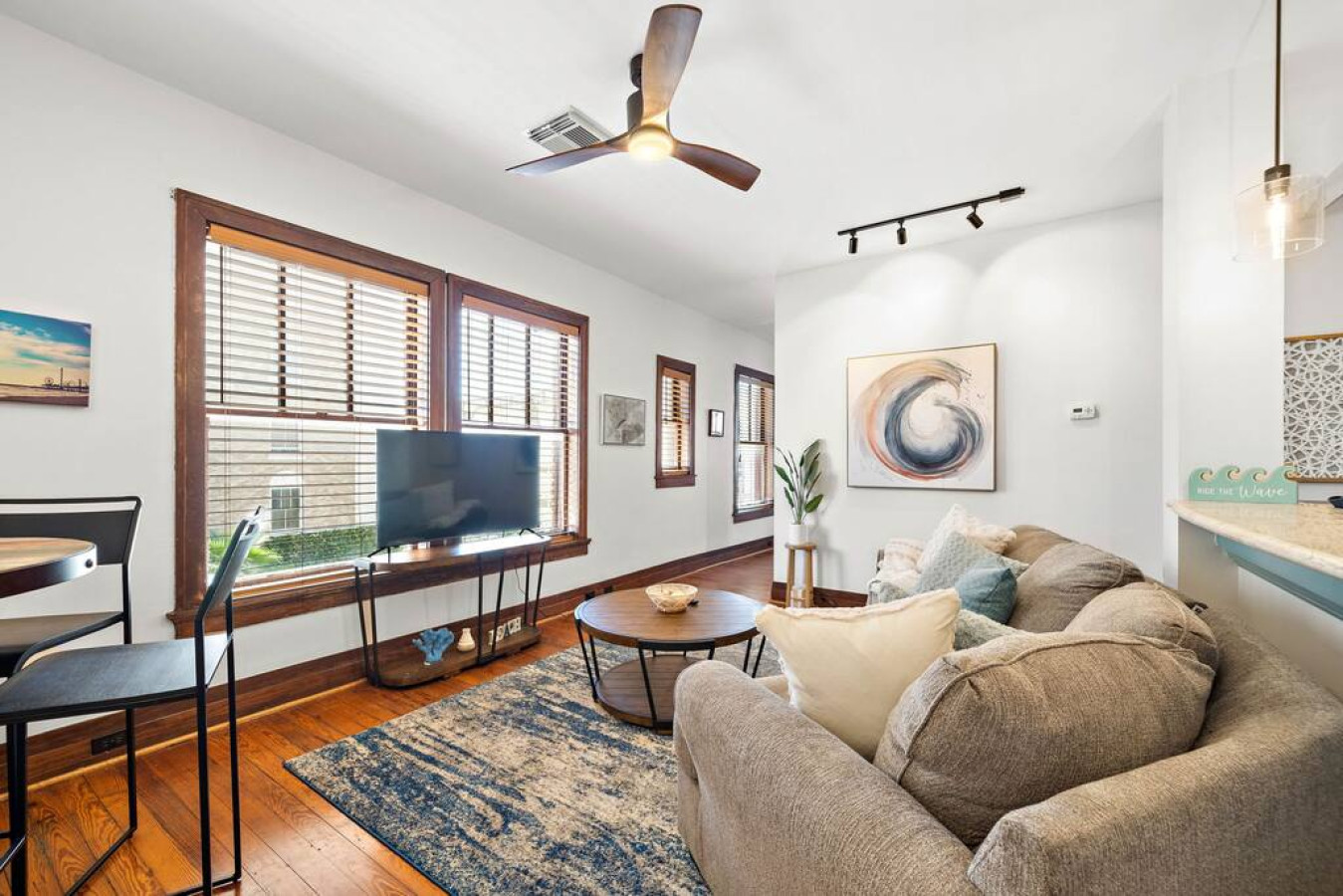 League Lofts 302 5