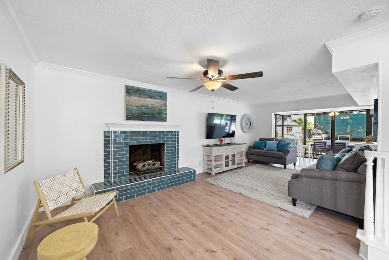 Share laughter & conversation in this inviting space