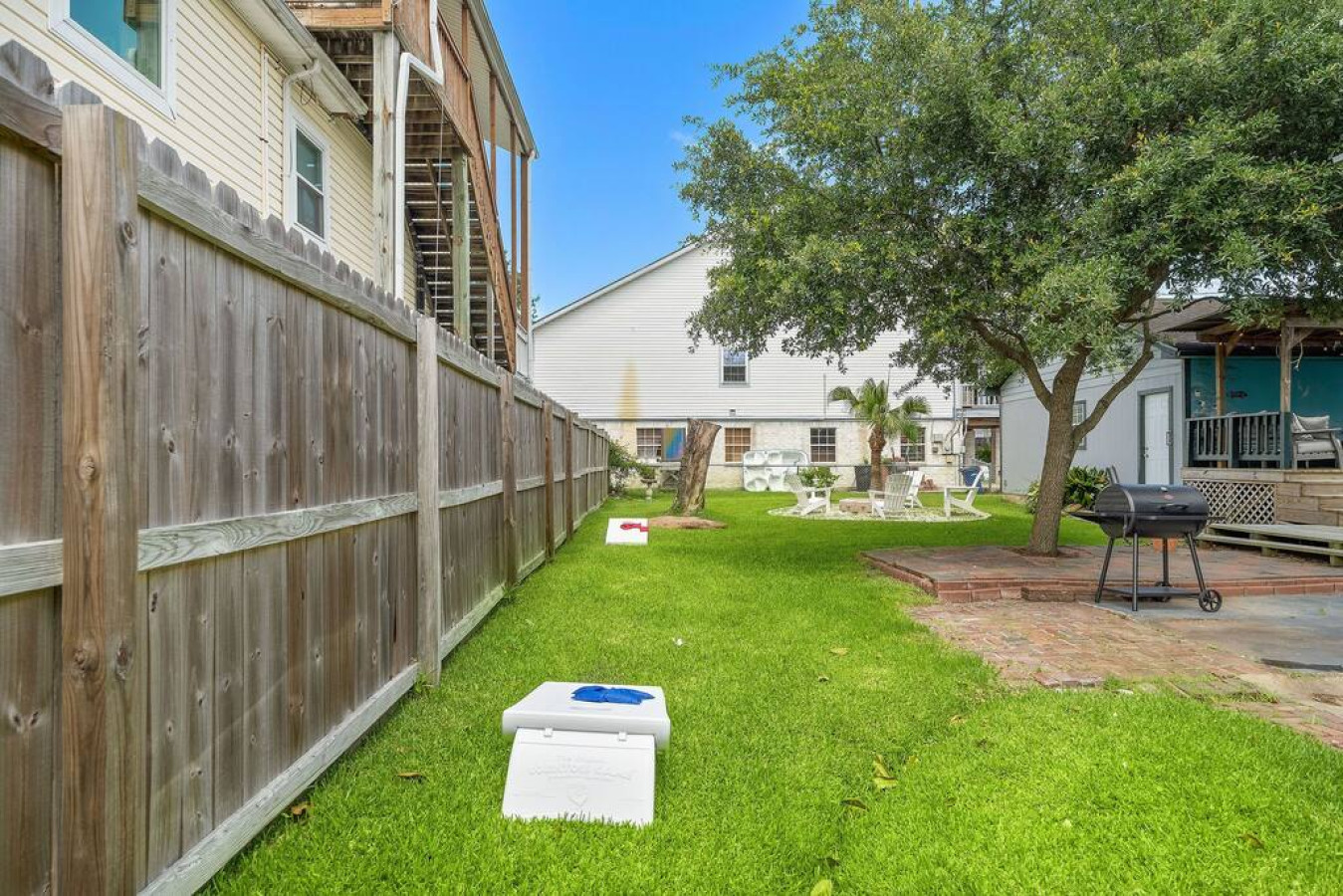 Plenty of space for games and backyard fun