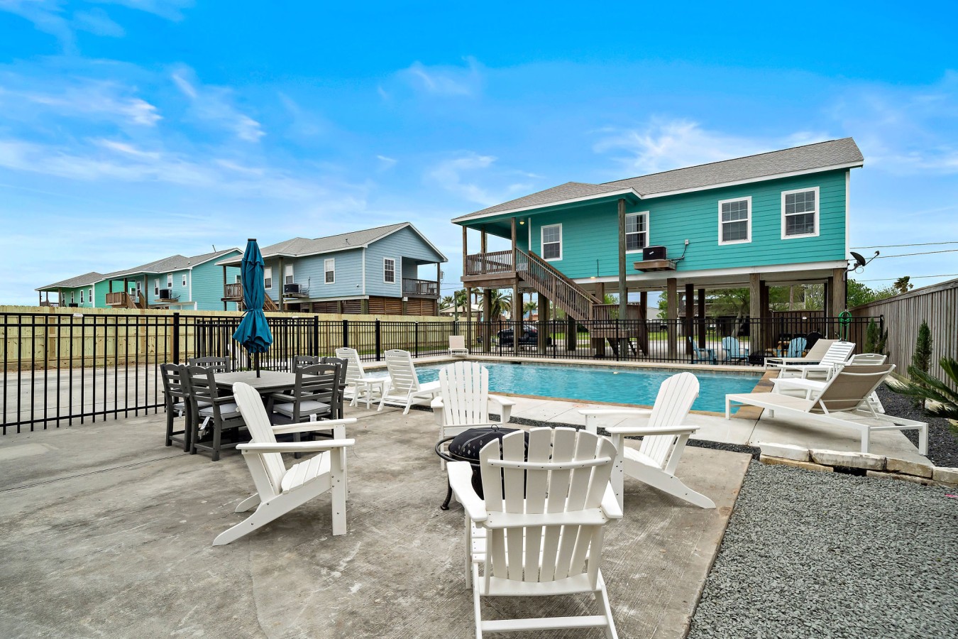 Enjoy s'mores & laughter by the crackling fire pit