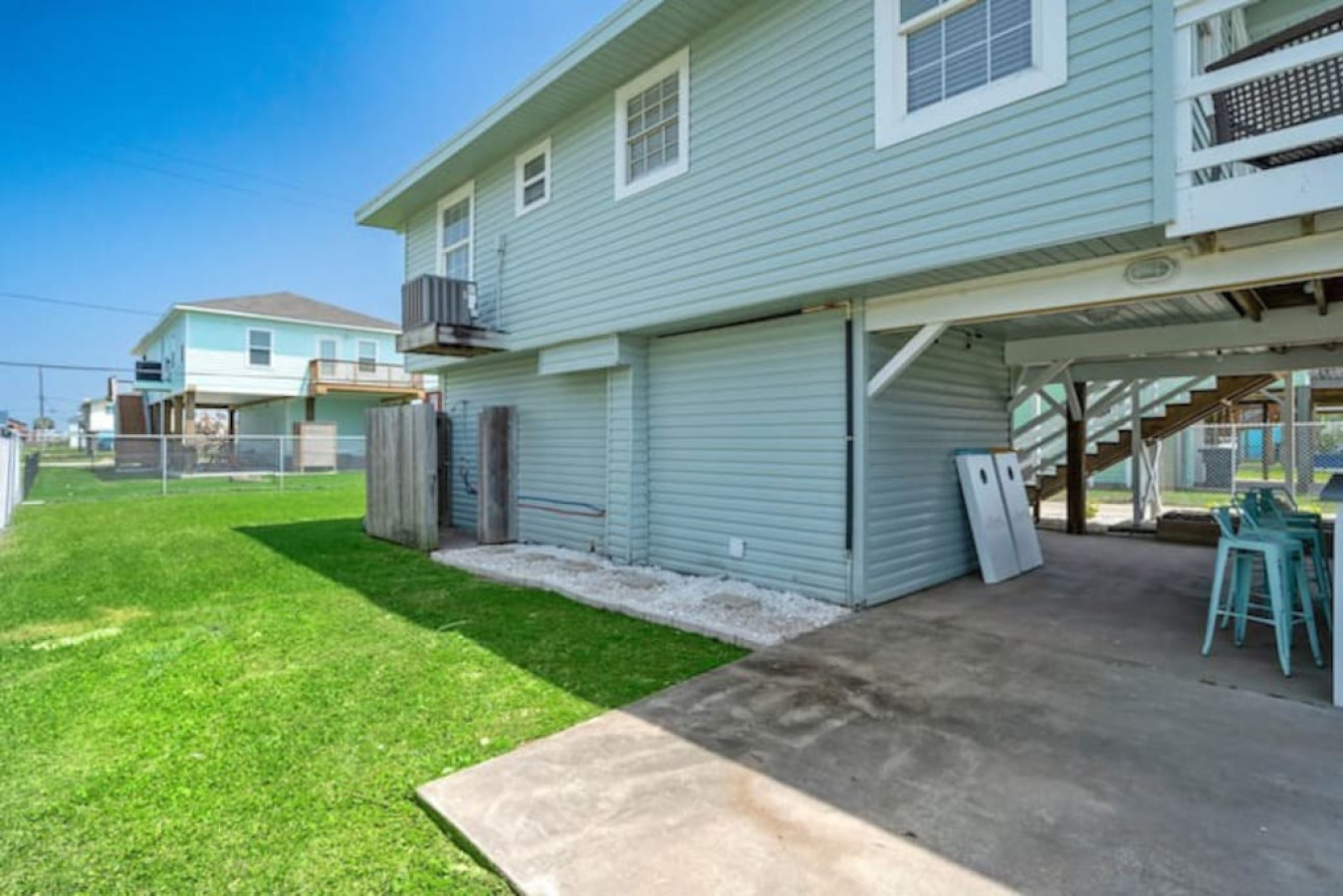 Nestled in a quiet neighborhood. Live like a local!