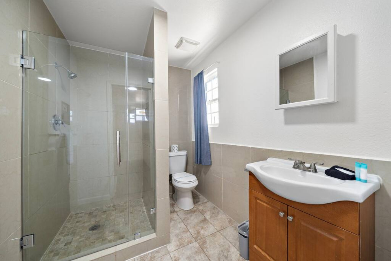 This bathroom is connected to a single bedroom
