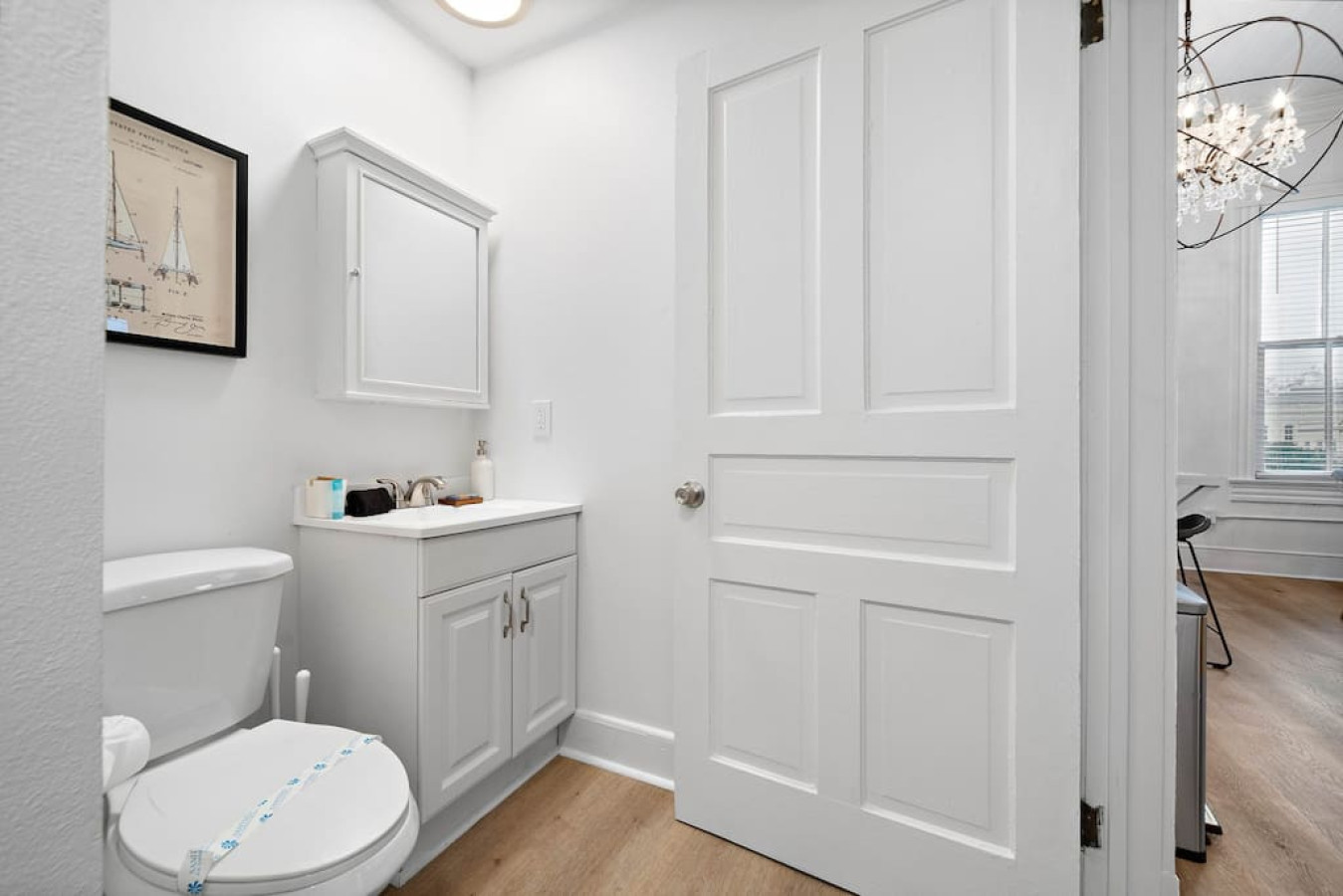 Another angle of the bathroom