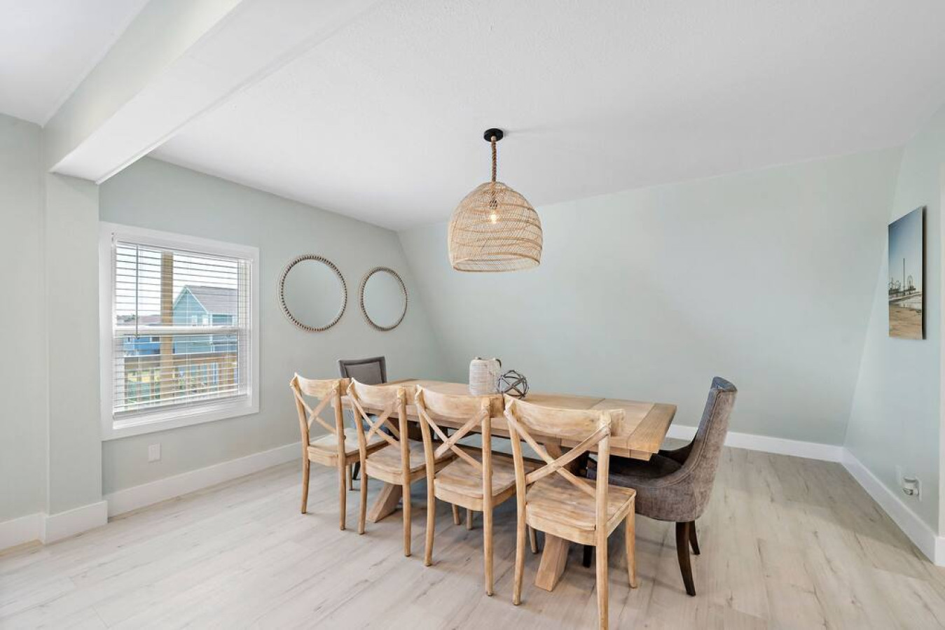 Create culinary masterpieces in this modern dining space